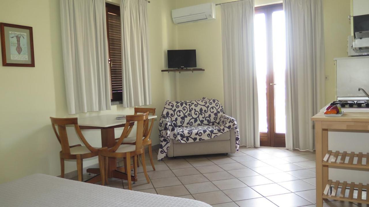 Residenza Turistico Alberghiera Corallo Castiglione della Pescaia Exterior foto